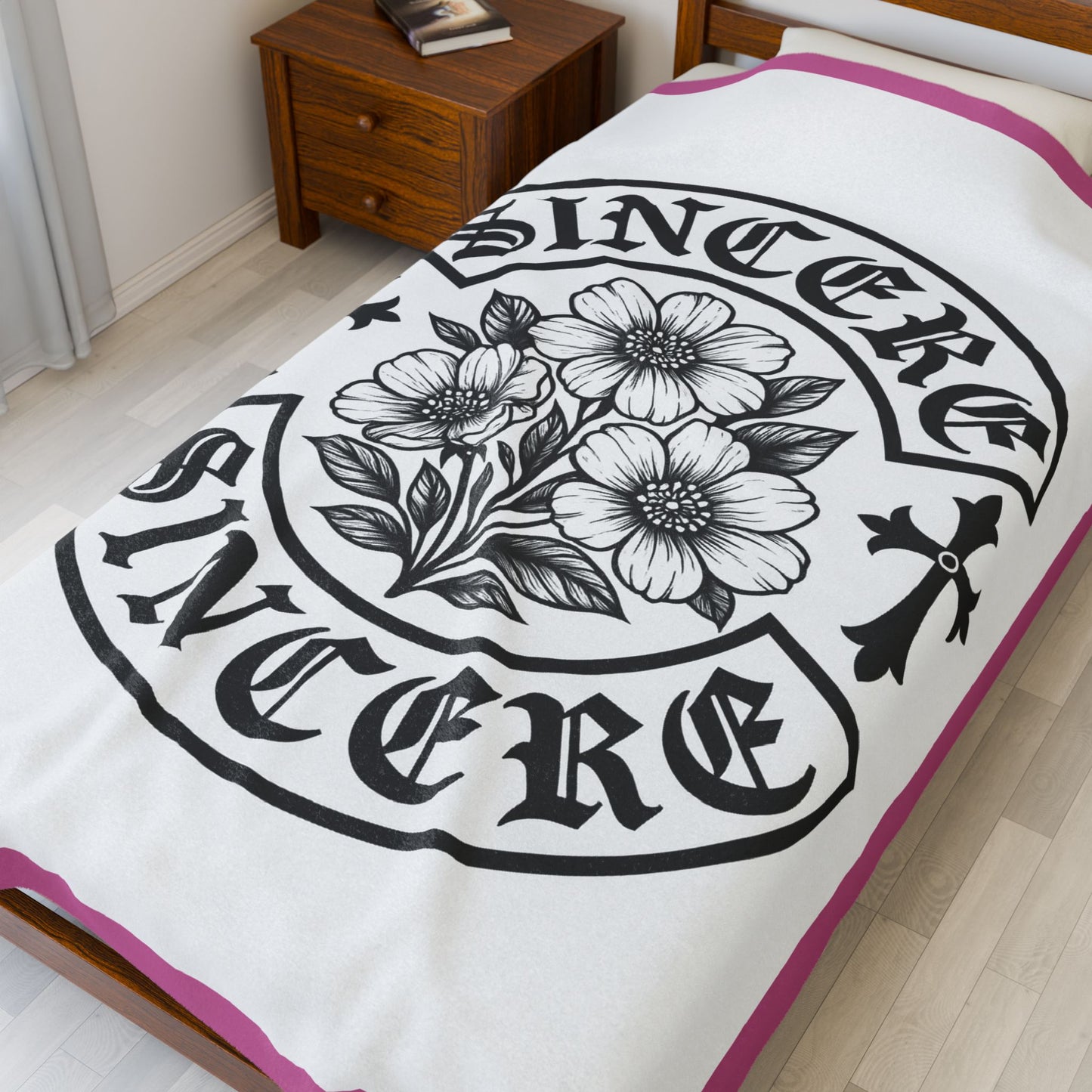 Sincere Floral Velveteen Plush Blanket, Cozy Throw, Home Décor, Gift for Her, Soft Blanket for All Seasons